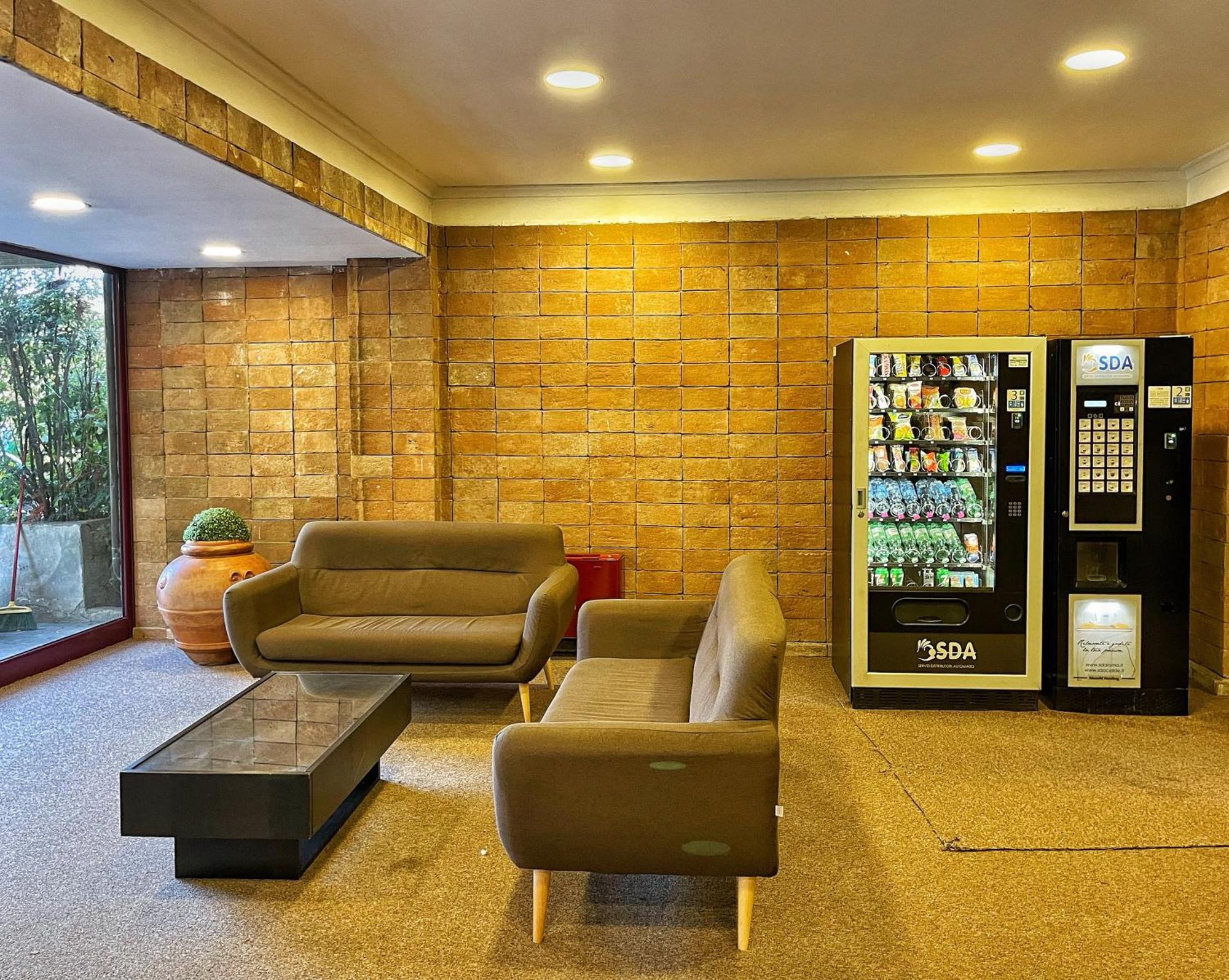Modern Apartment 10 Min Vatican Parking&Pool Рим Екстериор снимка